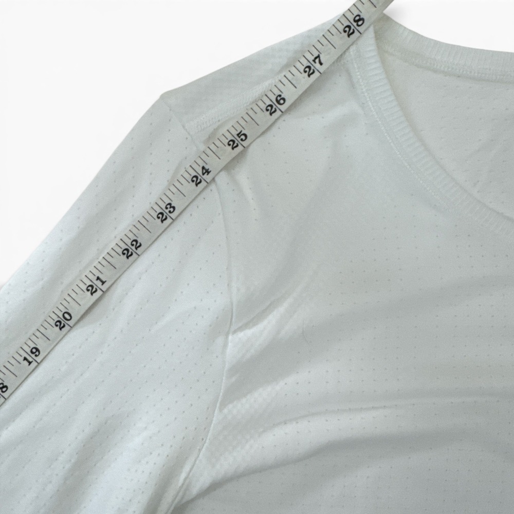 Athleta In Motion Seamless Top White Long Sleeve Performance Shirt Wm Medium NWT - Picture 7 of 8